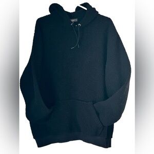 Size L Mountain Ridge, Sherpa, black hoodie with front pocket